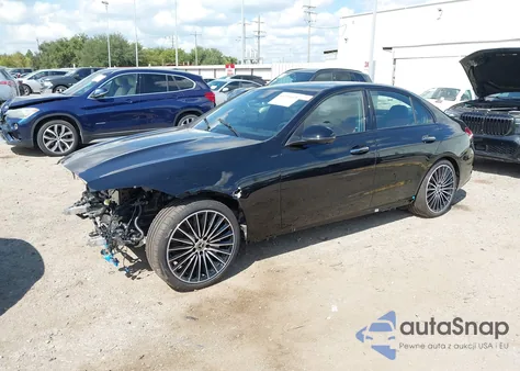 2025 Mercedes-Benz C 300 z USA, uszkodzony, nr VIN W1KAF4GB8SR272446